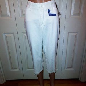 Riders by Lee White 4 Pockets Zip  Front w/Button Closure Crop Jeans Size 6M NWT